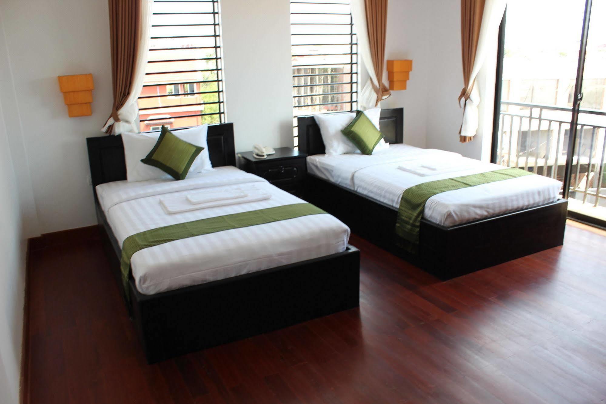 Hotel Baan Soksan Siem Reap Exterior foto