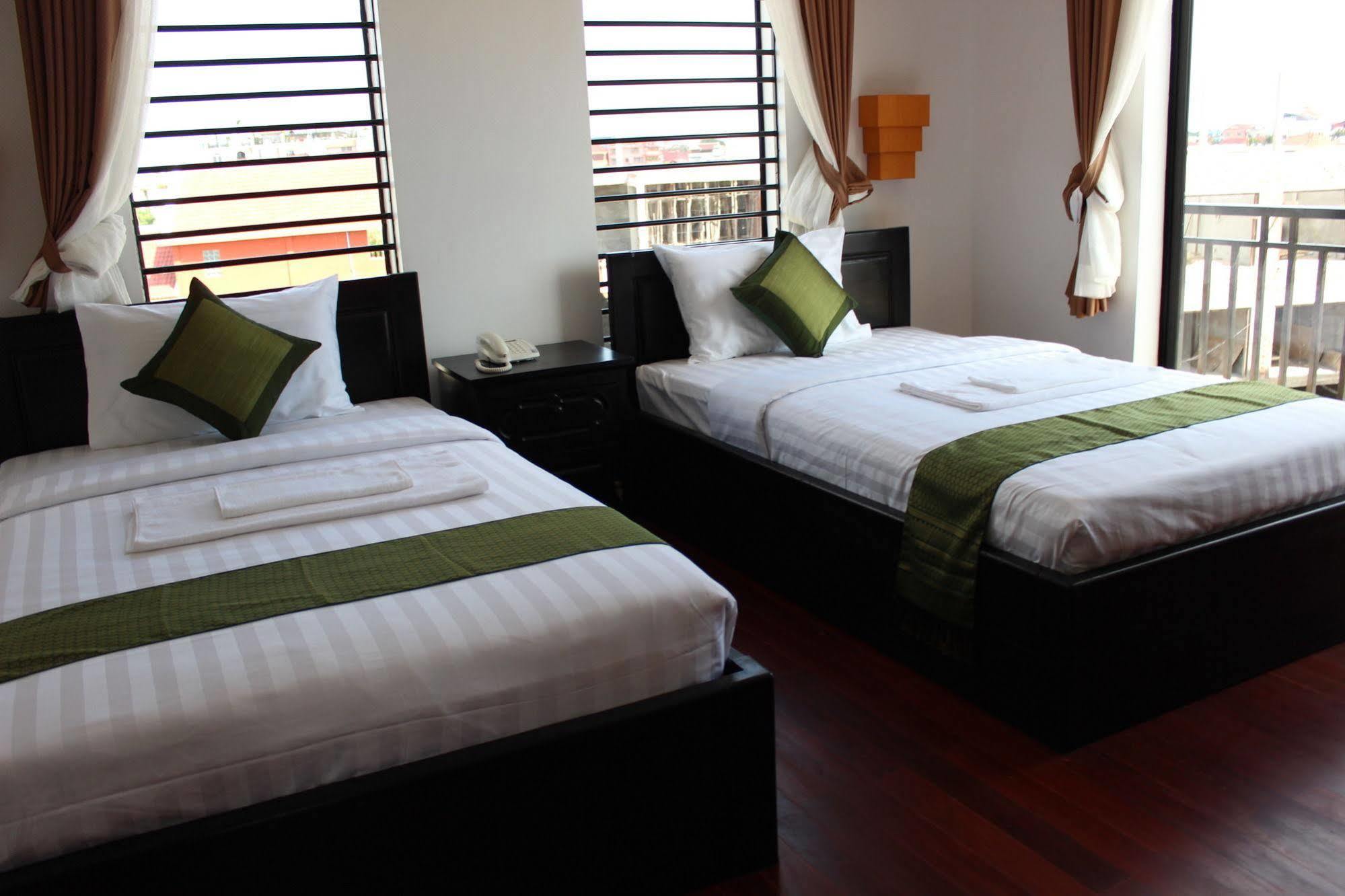Hotel Baan Soksan Siem Reap Exterior foto