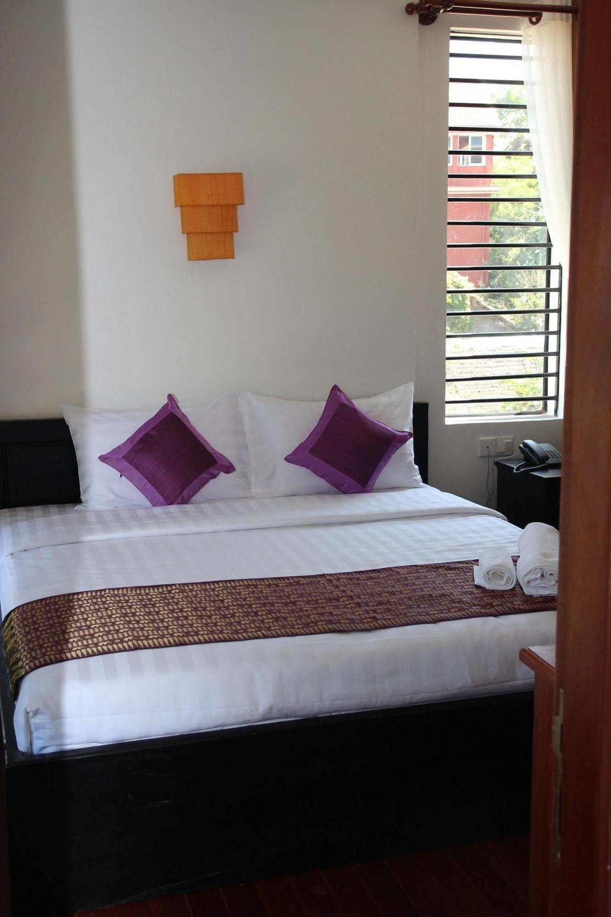 Hotel Baan Soksan Siem Reap Exterior foto