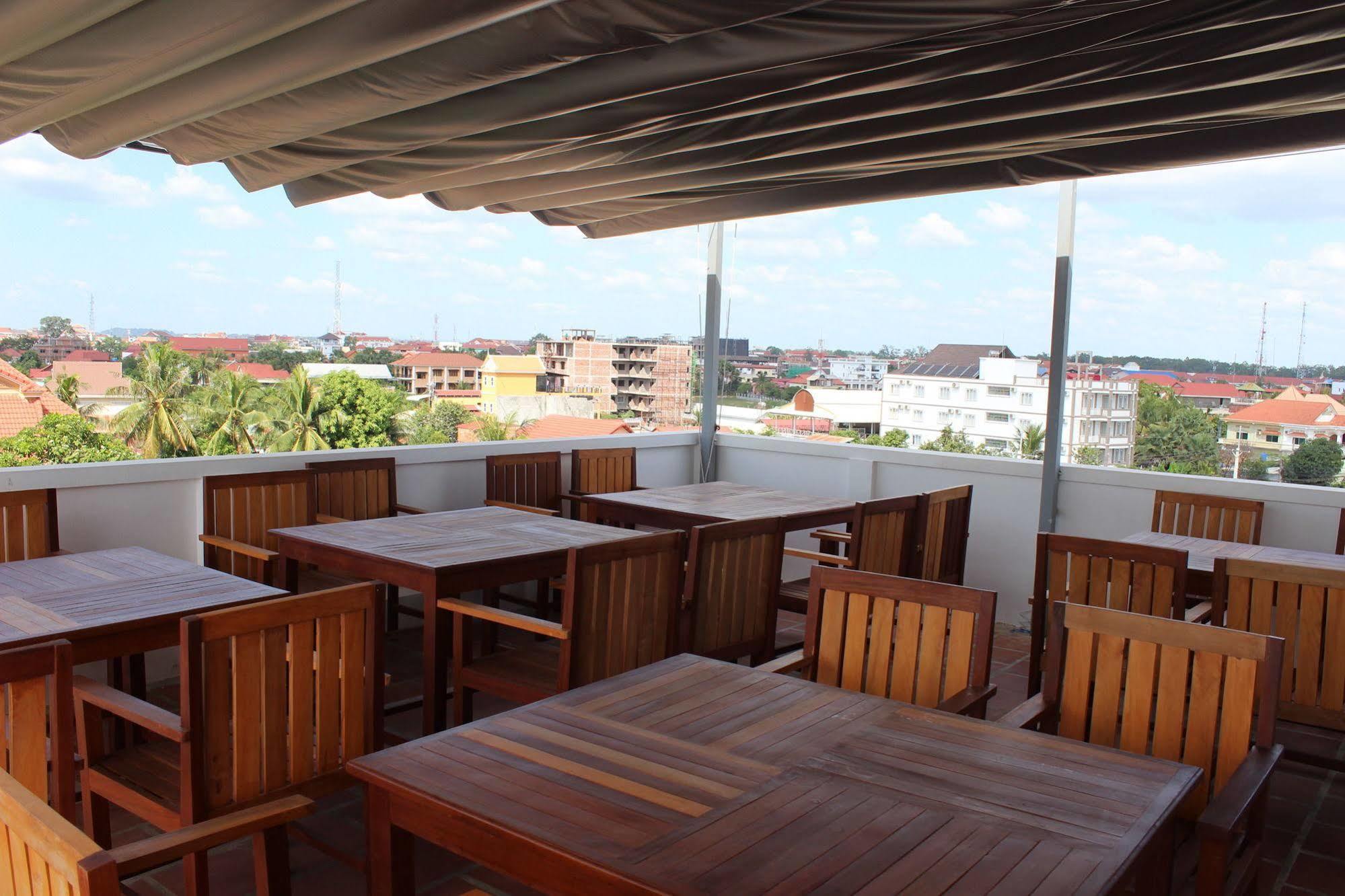 Hotel Baan Soksan Siem Reap Exterior foto